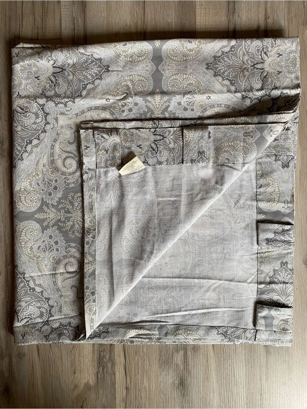 Envogue Elegant Paisley Jacquard Panel Set Stone Gray & Soft Beige with shimmer